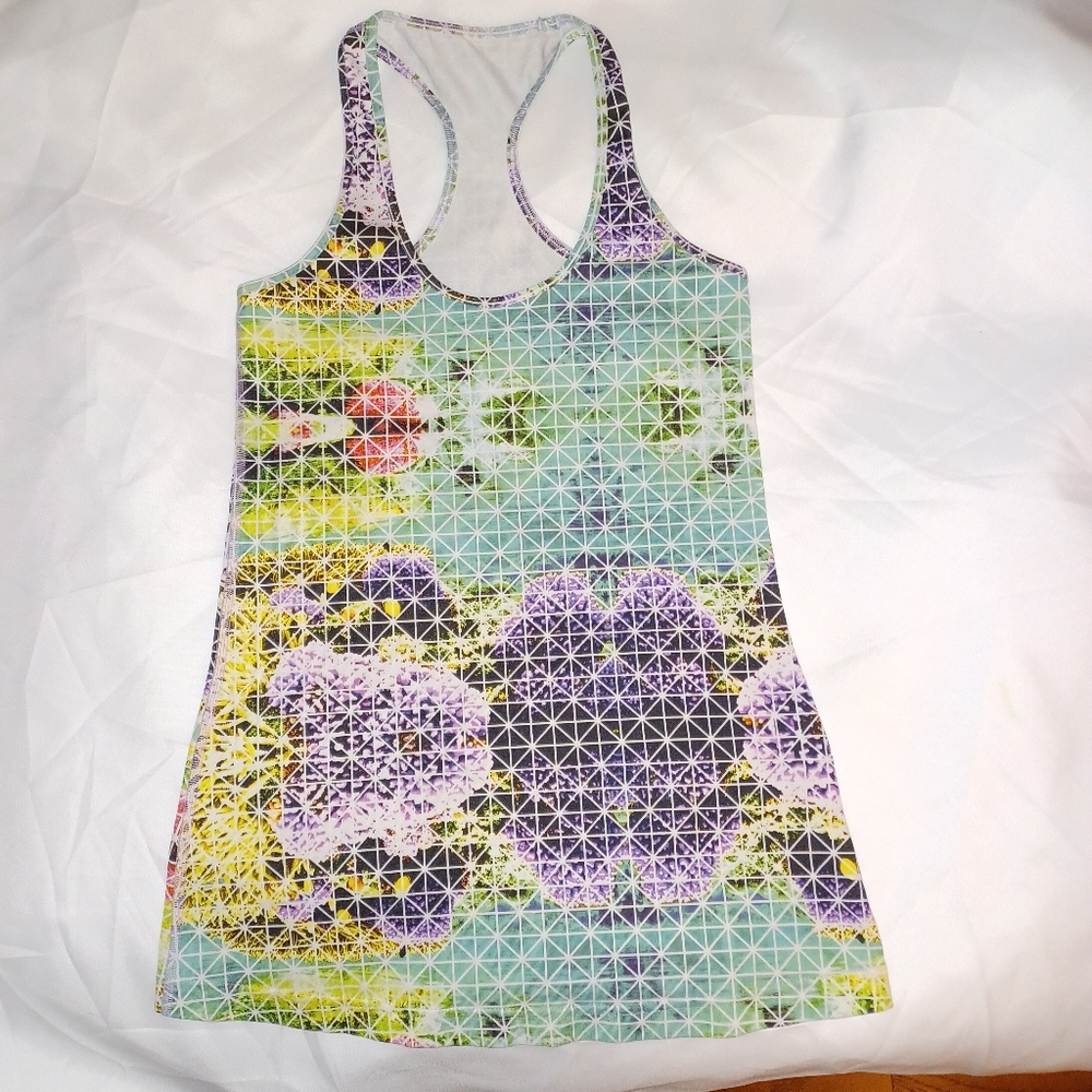 Lululemon Cool Racerback in Paradise Grid, Very Green Multi-color. Size 4.